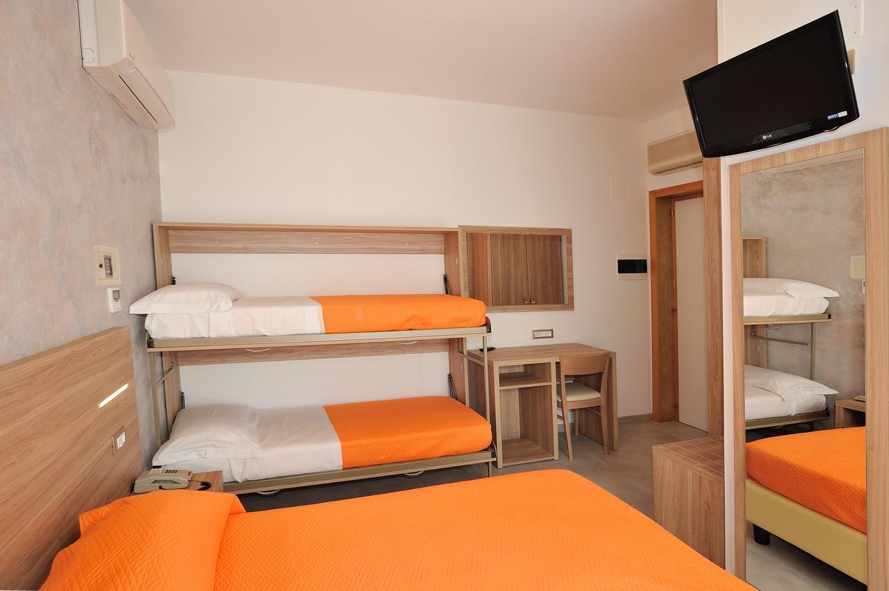 Hotel Lidia Alba Adriatica Luaran gambar