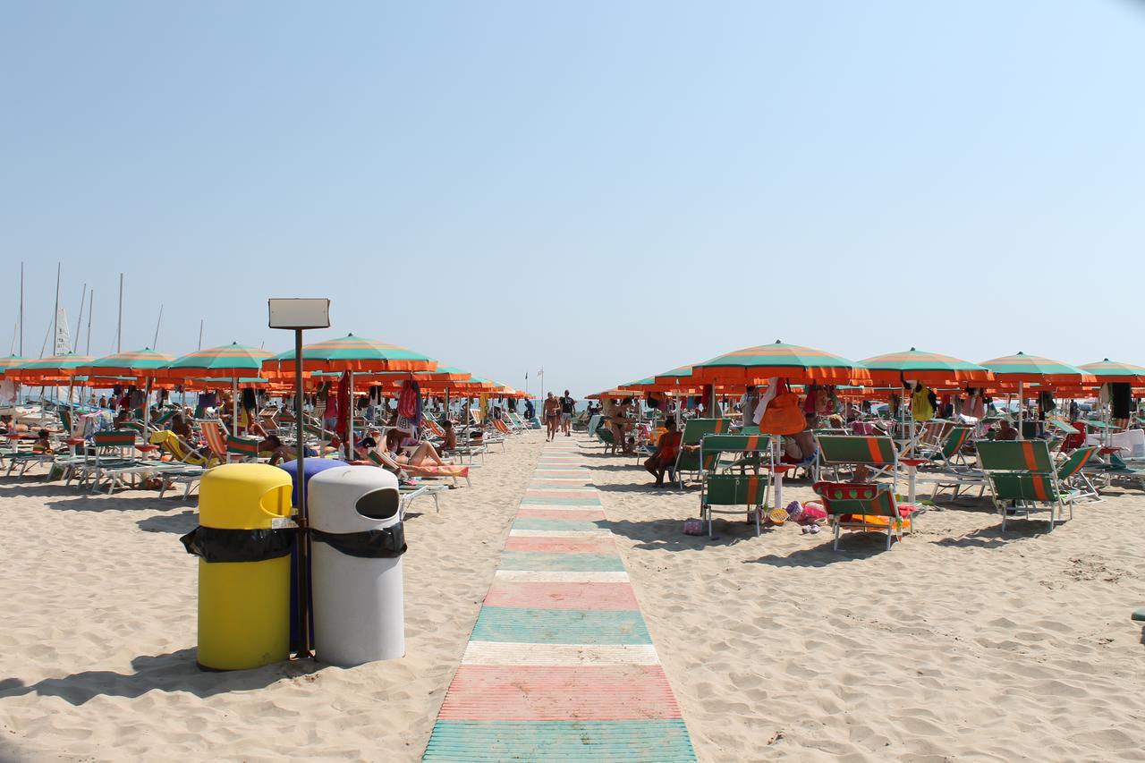 Hotel Lidia Alba Adriatica Luaran gambar